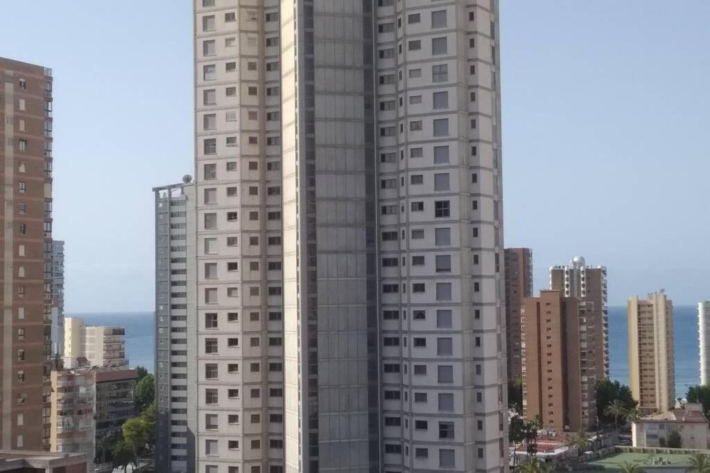 Appartement Vue Sur Mer Avenue De L'Europe ベニドルム エクステリア 写真