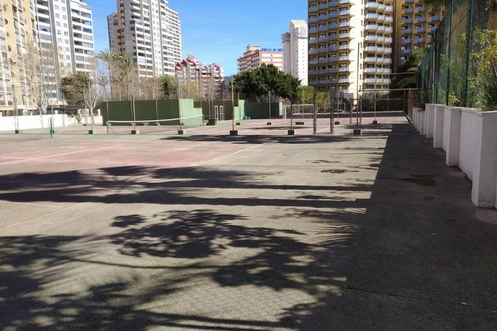 Appartement Vue Sur Mer Avenue De L'Europe ベニドルム エクステリア 写真
